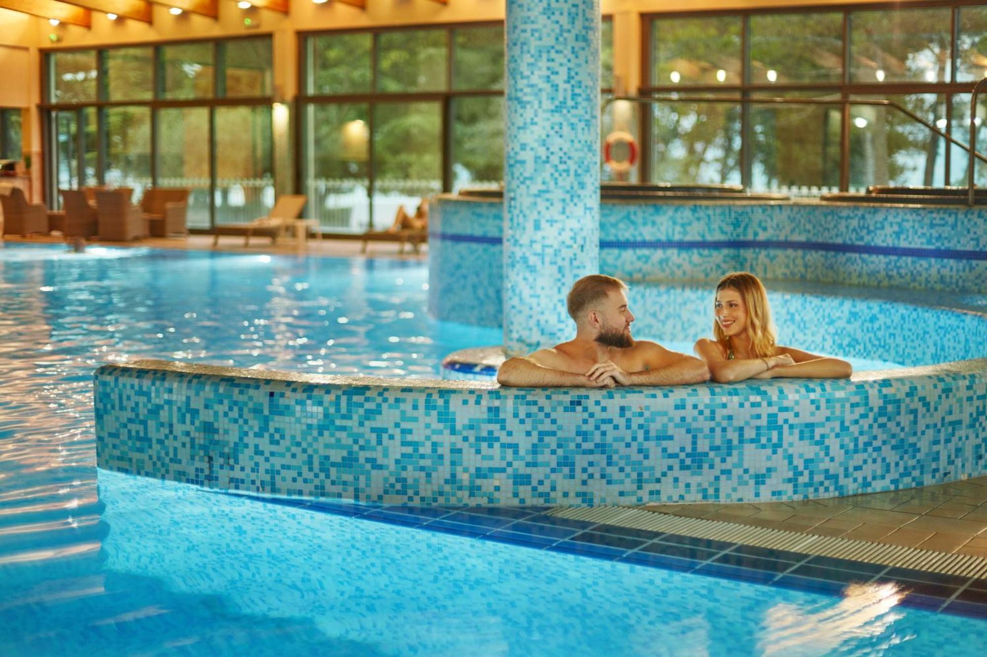 Adria Apartments - Hotel & Resort Adria אנקראן מראה חיצוני תמונה